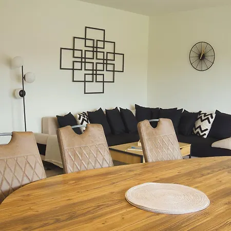 Apartment No.4 By 21 *