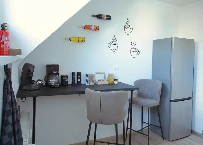 Japandi Stil Nahe Dus,bahn Fuer Business Und Familien Lejlighed *