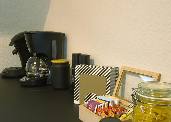 Japandi Stil Nahe Dus,bahn Fuer Business Und Familien *