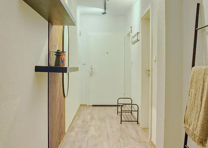 Japandi Stil Nahe Dus,bahn Fuer Business Und Familien Appartement *