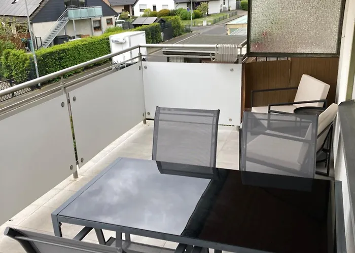 Lejlighed Japandi Stil Nahe Dus,bahn Fuer Business Und Familien *